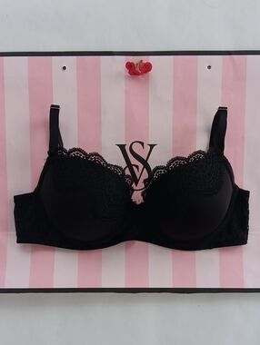 Victoria's Secret Lace Underwire Scallop Trim Dream Angels Lined Ðemi Size 32C